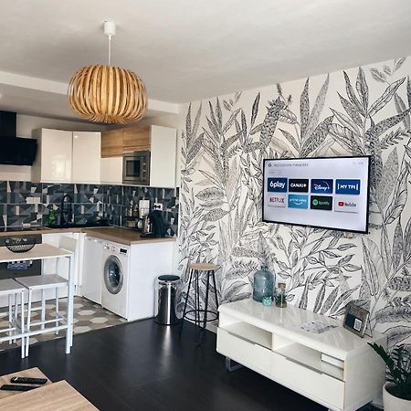 New: Appartement Tout Confort + Parking Gratuit Amiens Exteriör bild